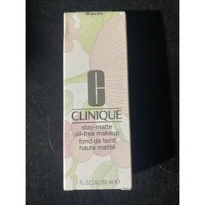 Clinique Stay-Matte Oil-Free Makeup 1oz/30ml 28 CLOVE